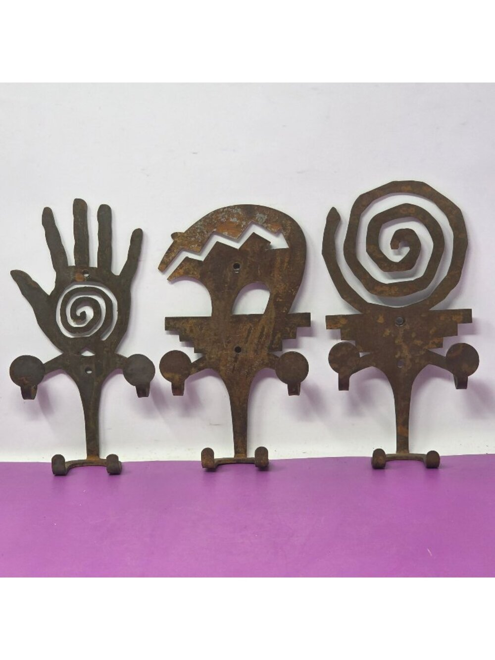 Set Of 3 Rustic Metal Wall Hooks With Abstract Designs Spiral Hand Gecko Shapes